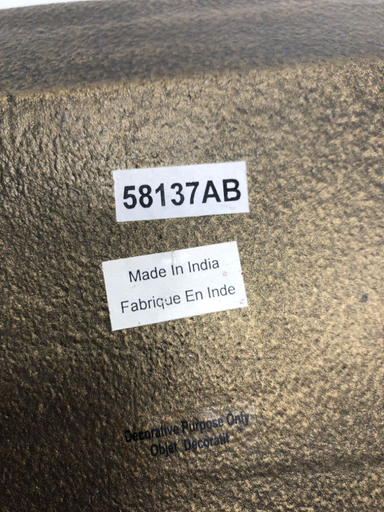 GOLD METAL TRAY DECOR.