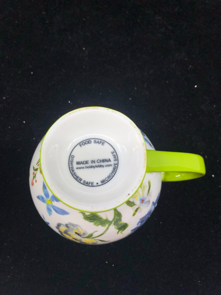 FOOTED FLORAL MUG W/ MONOGRAM J.