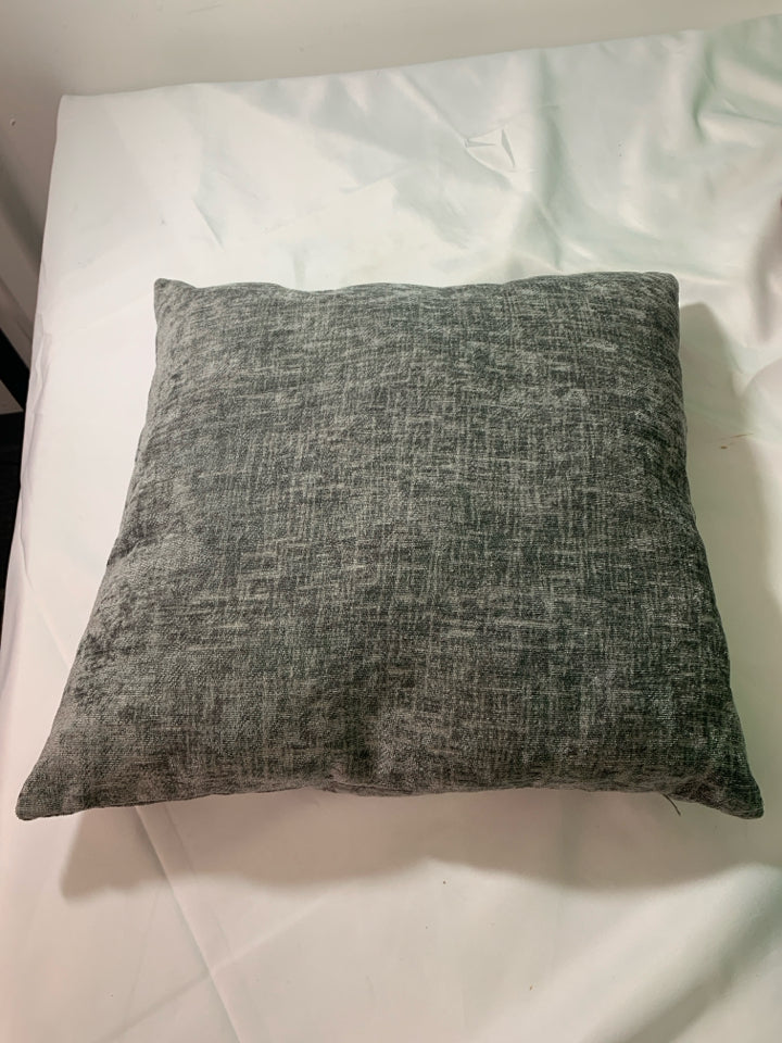 SOLID GREY PILLOW.