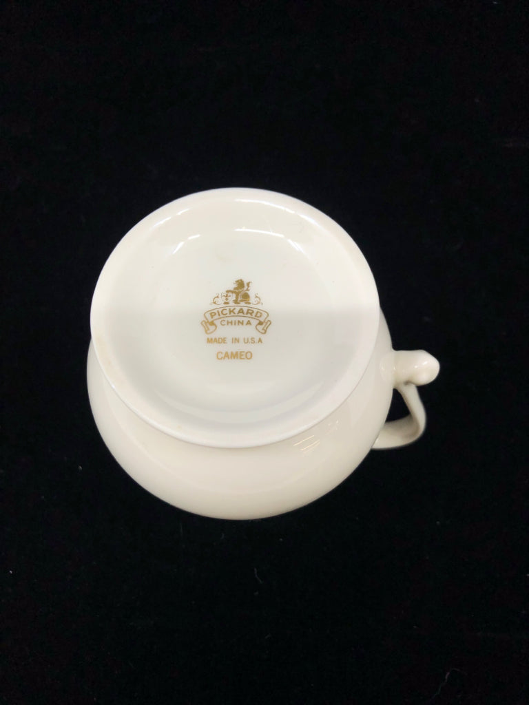 VTG CAMEO CHINA CREAMER W GREEN LEAVES.