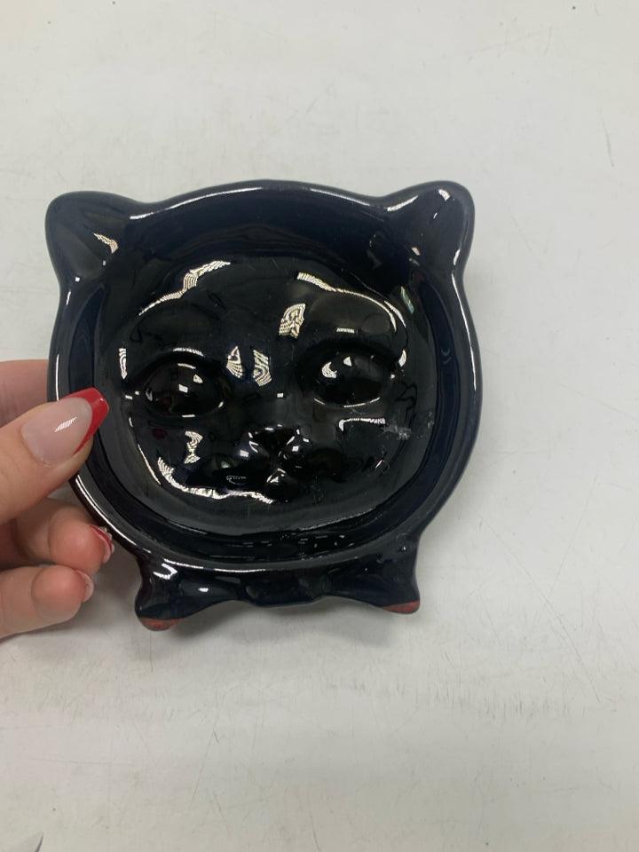 VTG CAT HEAD FLAT ASHTRAY.