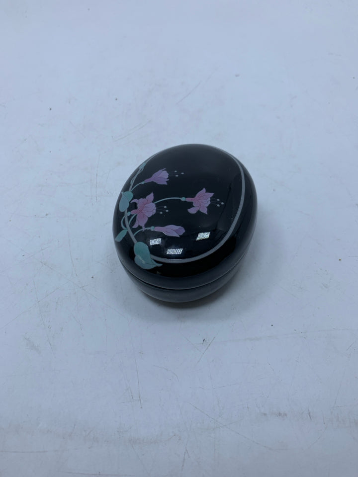 SMALL PINK FLOWERS TRINKET BOX.