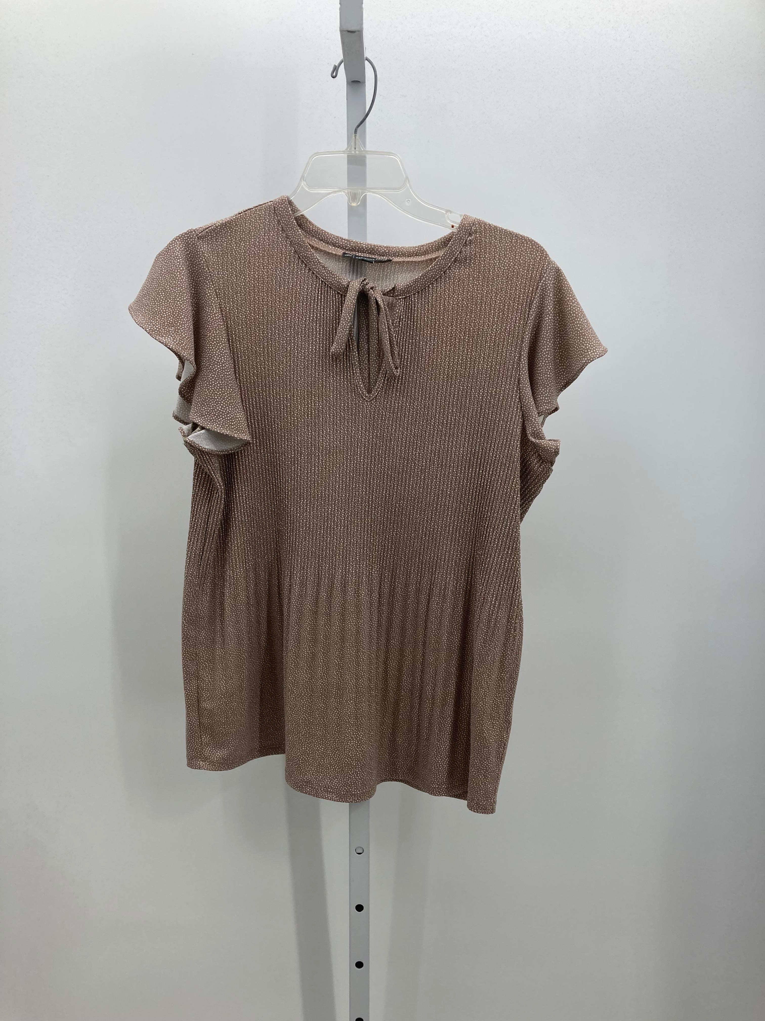 Adrianna Papell Size Medium Misses Short Sleeve Shirt