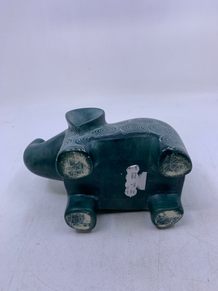 HEAVY ELEPHANT W/ WHITE CIRCLES.