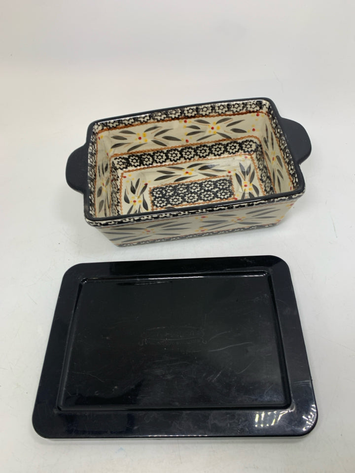 RECTANGLE OLD WORLD BAKING DISH W/ LID.