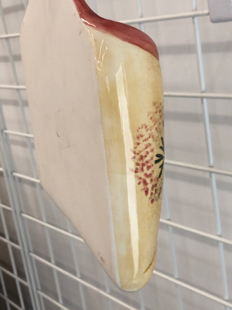 CERAMIC FLOWER PAINTED ENVELOPE WALL POCKET.