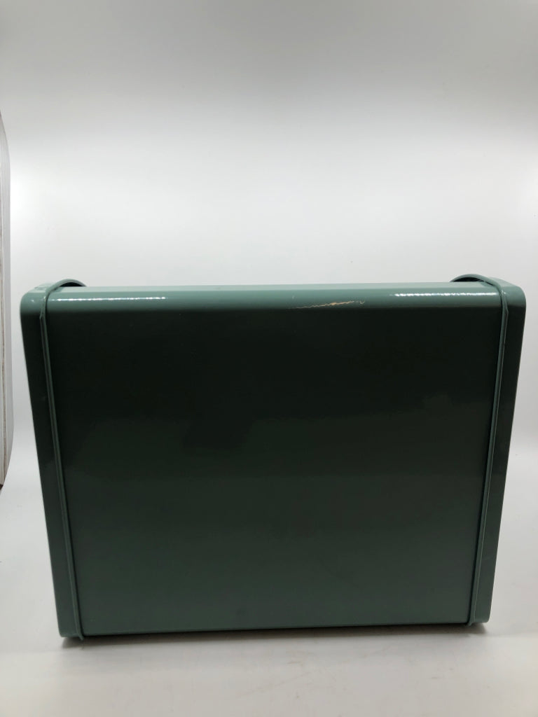 BLUE METAL BREAD BOX.