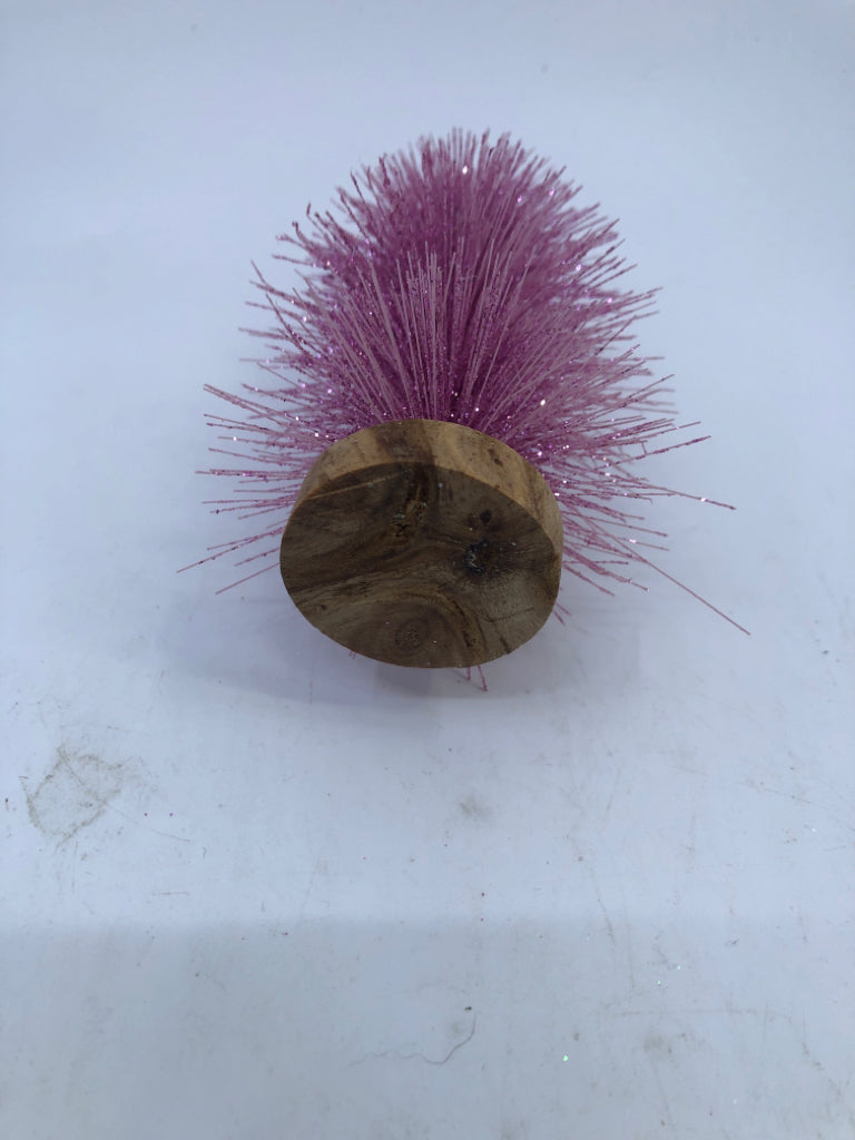 DARK PINK SMALL BRISTLE TREE.