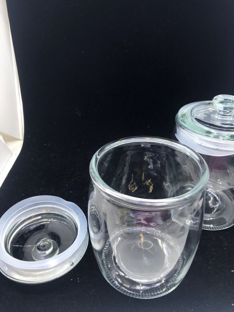 2 CLEAR GLASS CANISTER.
