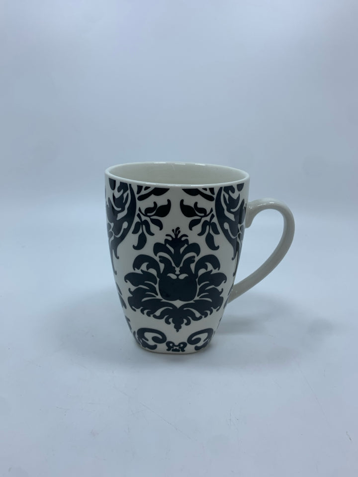 4PC ROSCHER BLACK FLORAL CERAMIC MUGS.