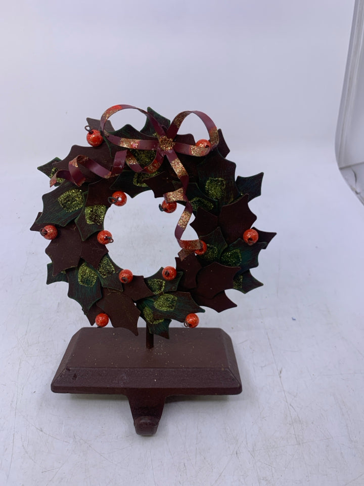 BROWN METAL W/ WREATH PIP BERRIES.
