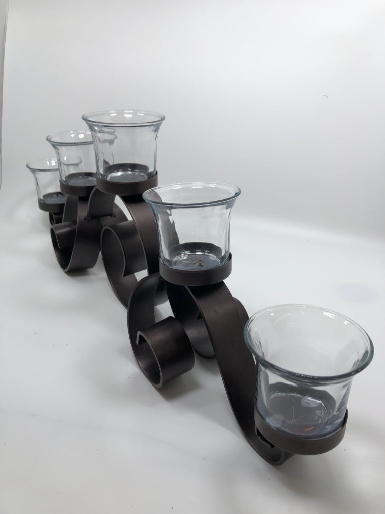 METAL SCROLL VOTIVE CANDLE HOLDER W/5 GLASS VOTIVE CUPS.