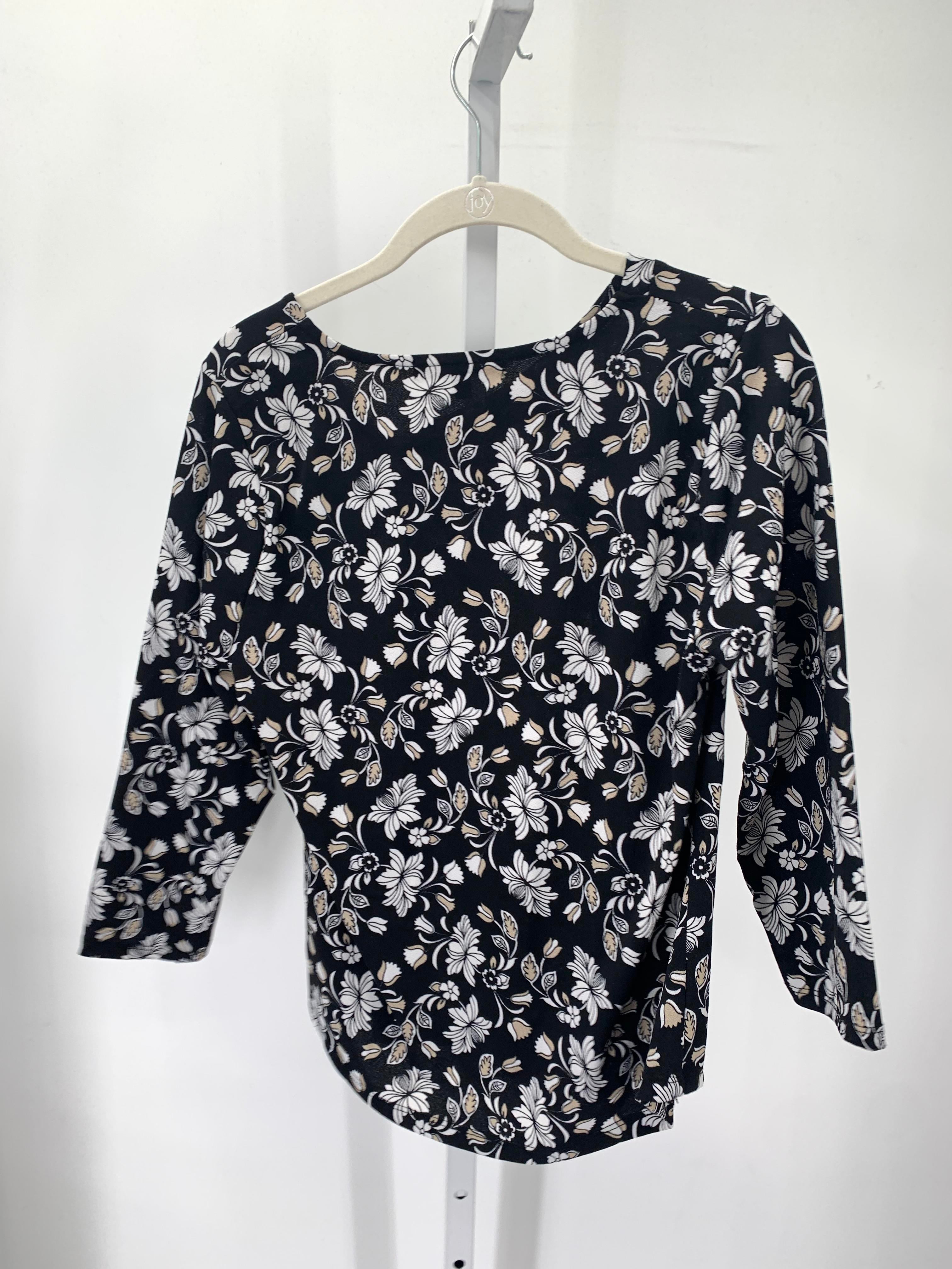 Adrienne Vittadini Size Medium Misses 3/4 Sleeve Shirt