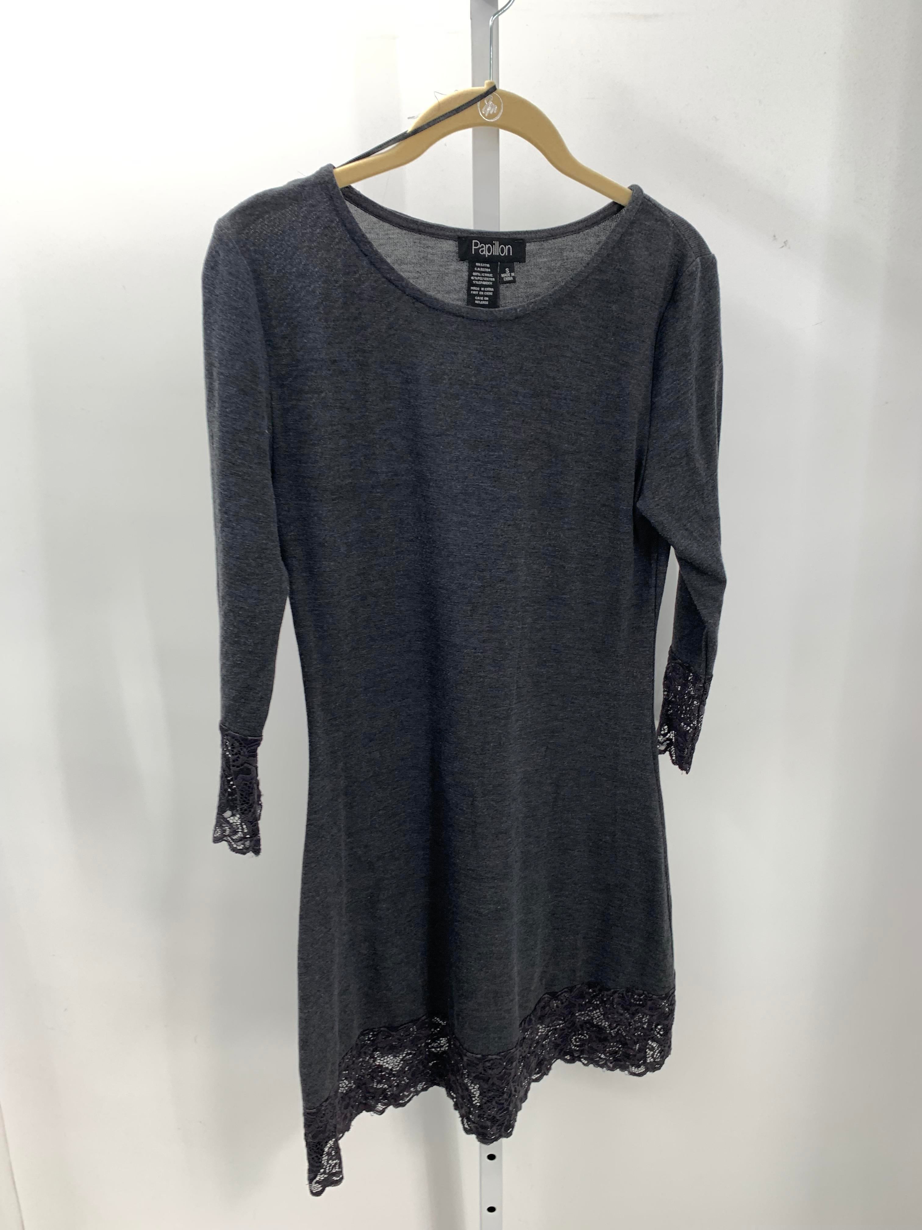 Papillon Size Small Juniors Long Sleeve Dress