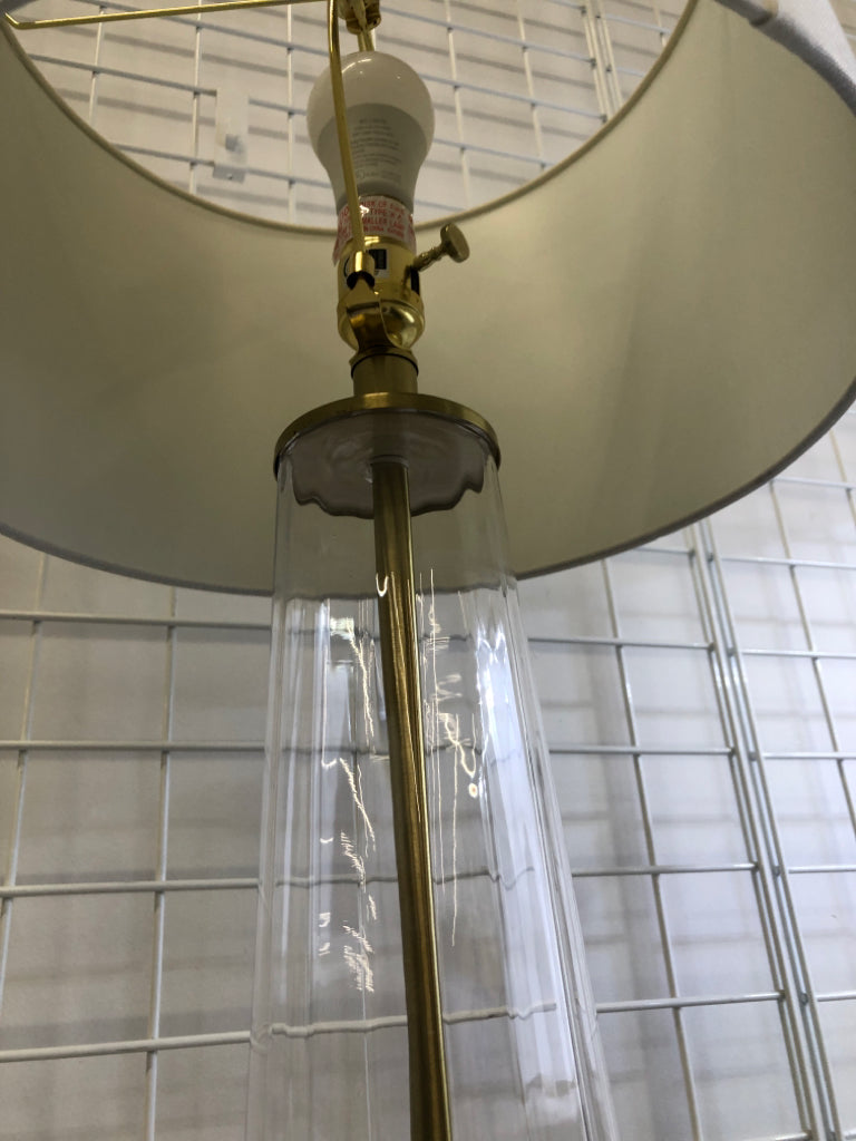 GOLD METAL W/ GLASS BASE LAMP WHITE SHADE.