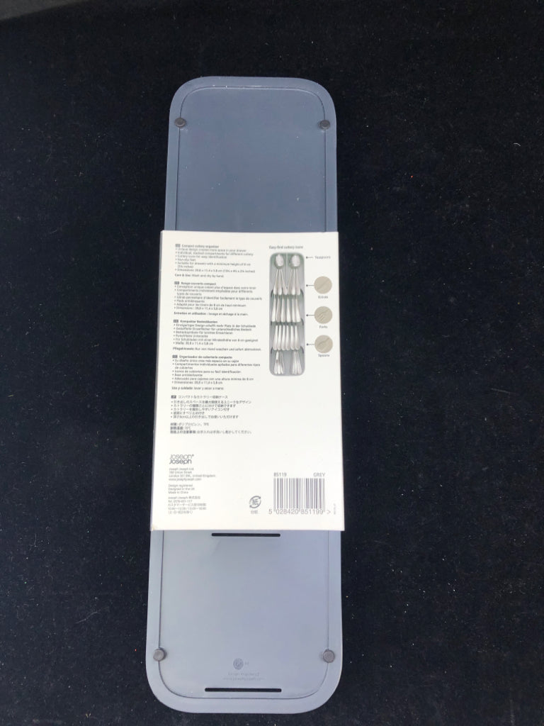 NIP COMPACT CUTLERY ORGANIZER.