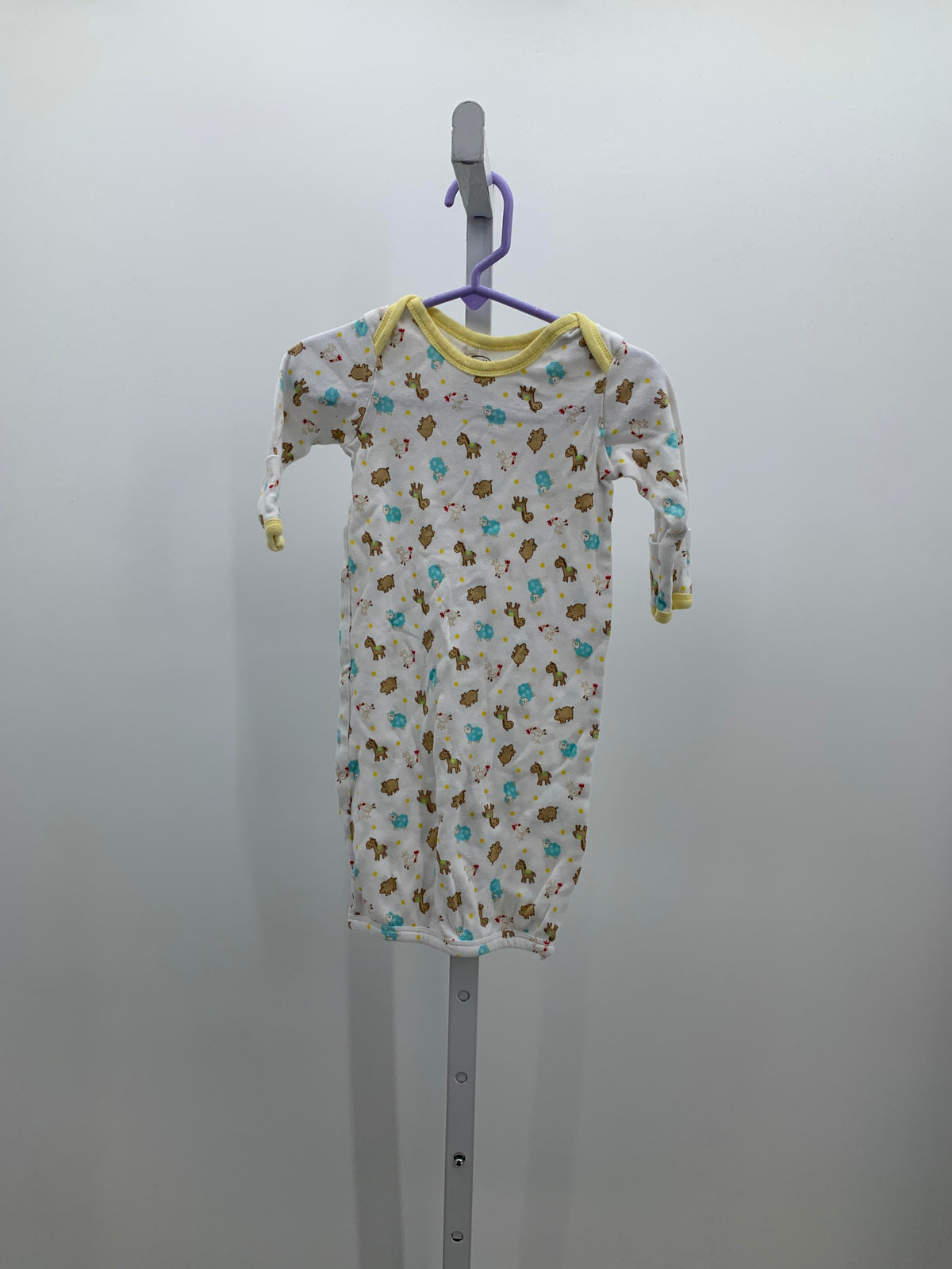 Luvable Friends Size 0-6 Months Girls Gown Sleeper