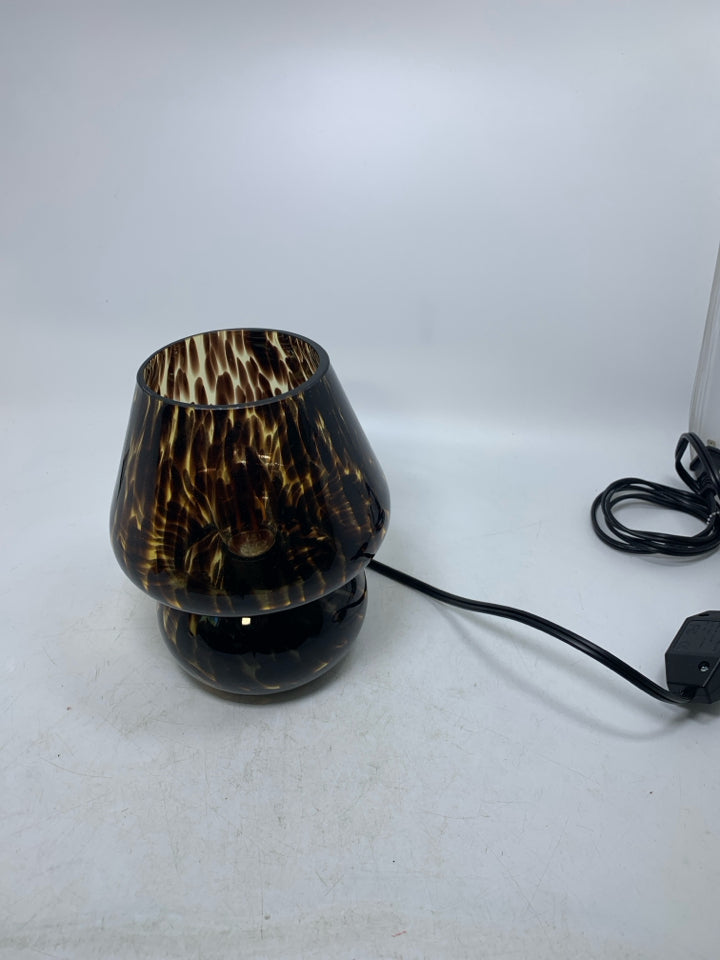 DARK BROWN SPECKLED GLASS LAMP.