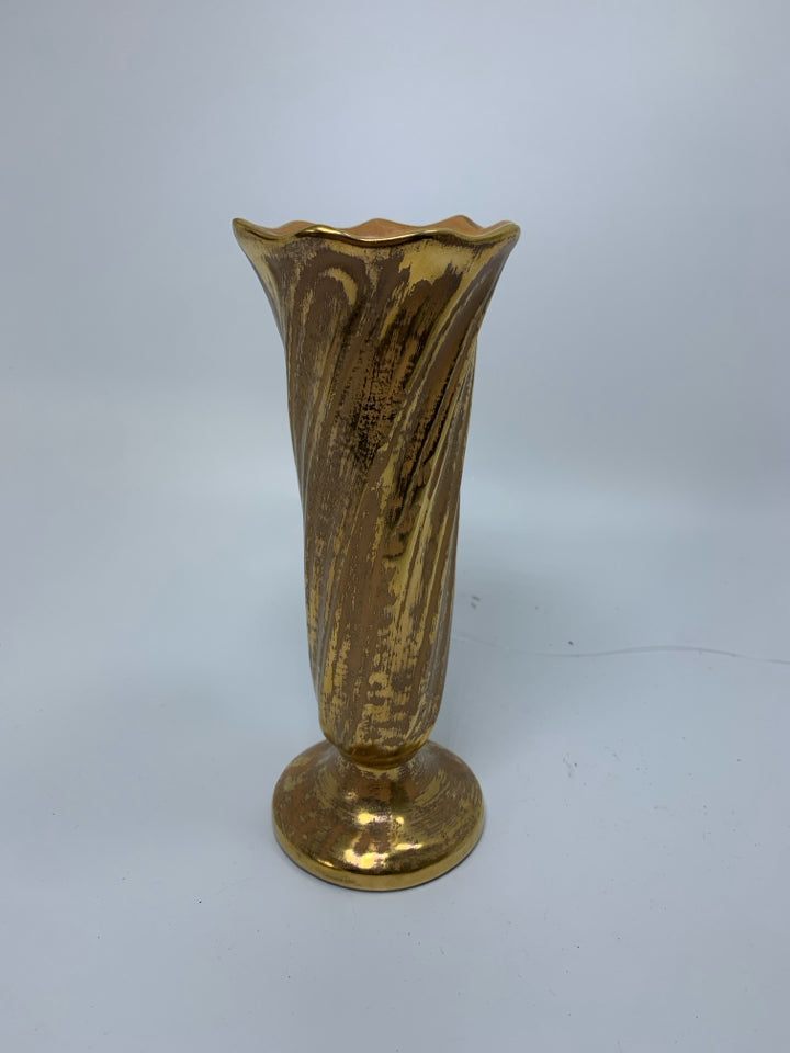 VTG FOOTED GRANADA BASE W/ TWISTED TOP.