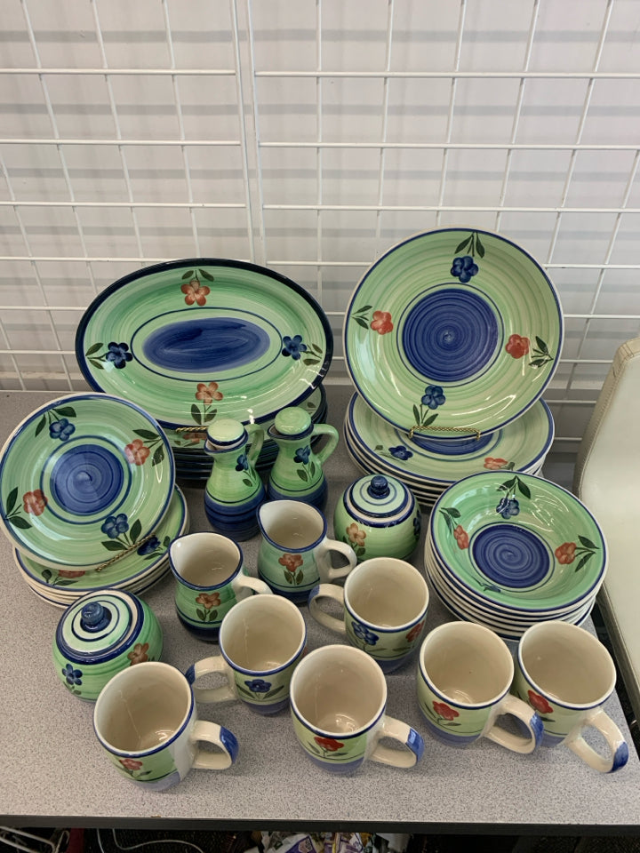 36PC GREEN FLOWER DISH SET SRV FOR 6 - EMERALD CHINA.