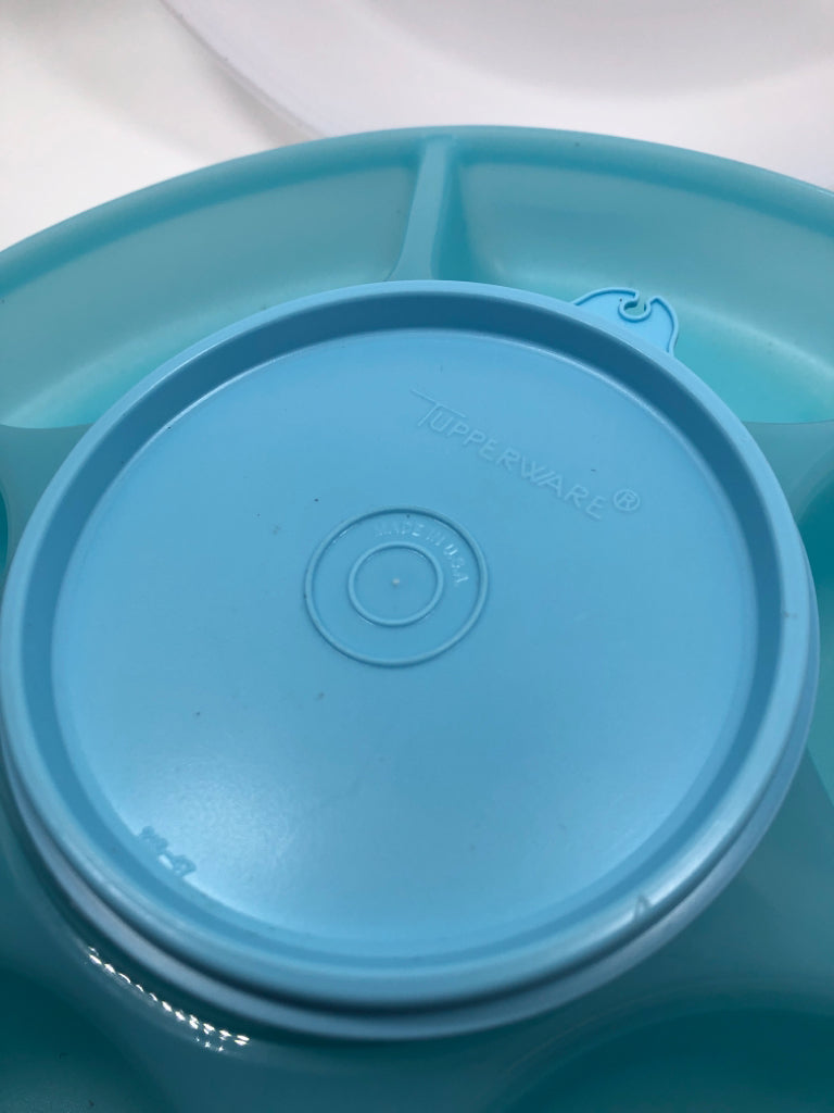 DIVIDED TUPPERWARE CHIP & DIP SET.