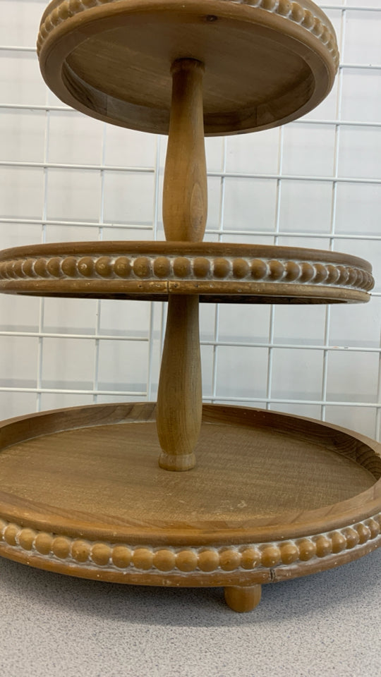 3-TIER WOODEN SERVER W/TEXTURED RIM.