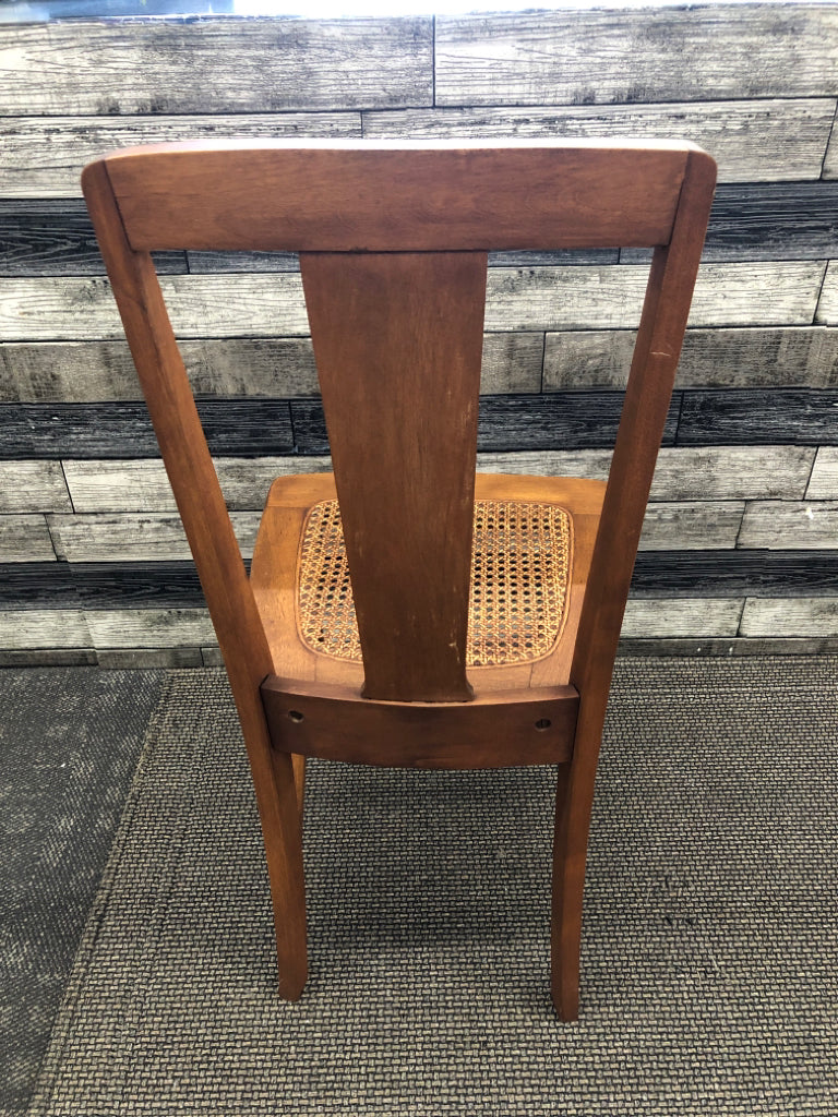 VTG WOOD RATTAN SEAT ACCENT CHAIR.