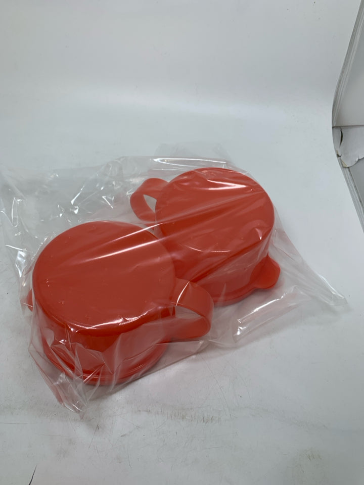 2 ORANGE SOUP BOWLS W/ LID/HANDLE IN BAG.