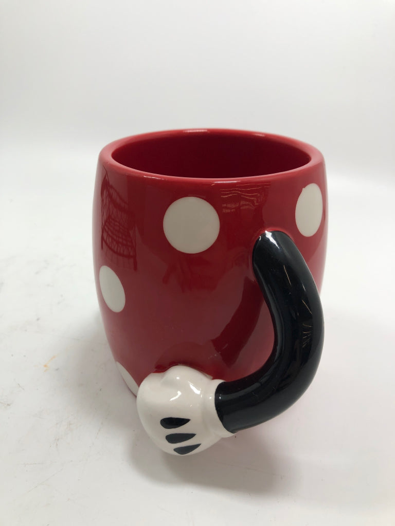 MINNIE MOUSE COFFEE MUG.