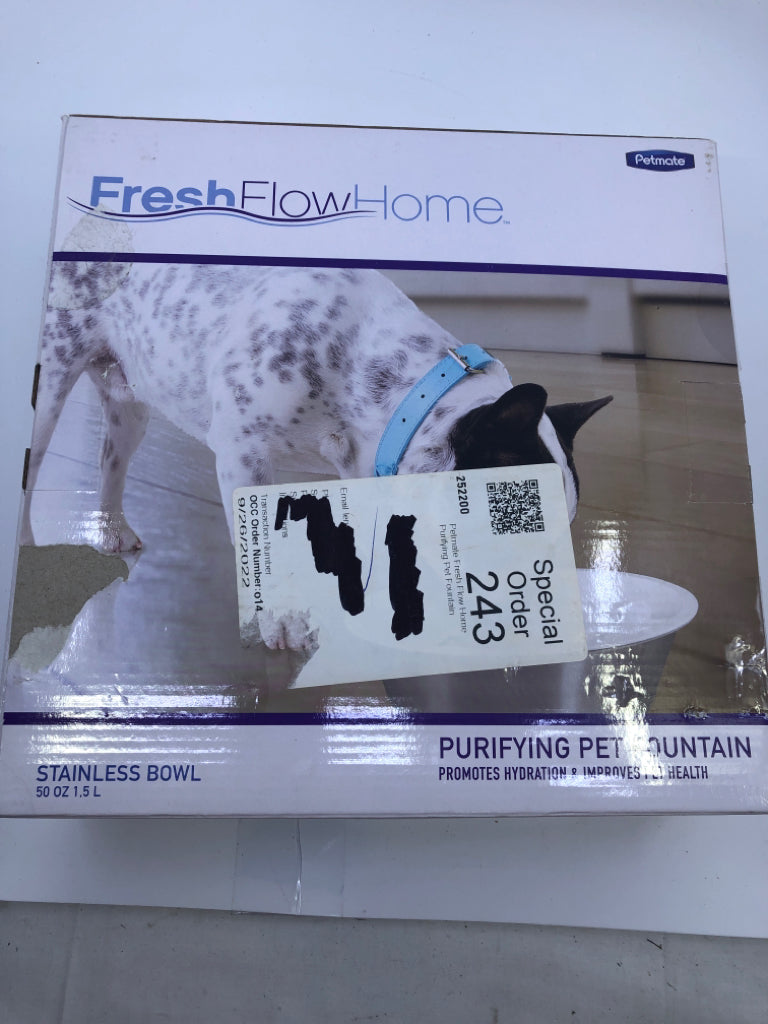 NIB PETMATE PURIFYING PET FOUNTAIN.