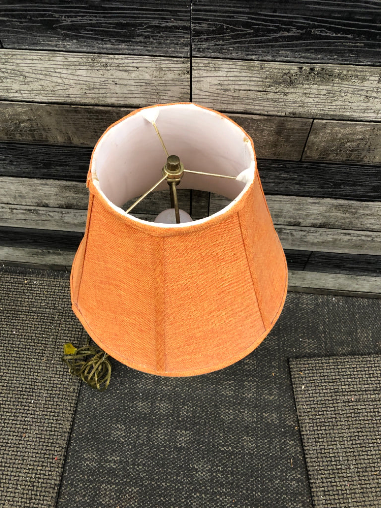 GOLD/WOOD BASE LAMP W/ORANGE SHADE.