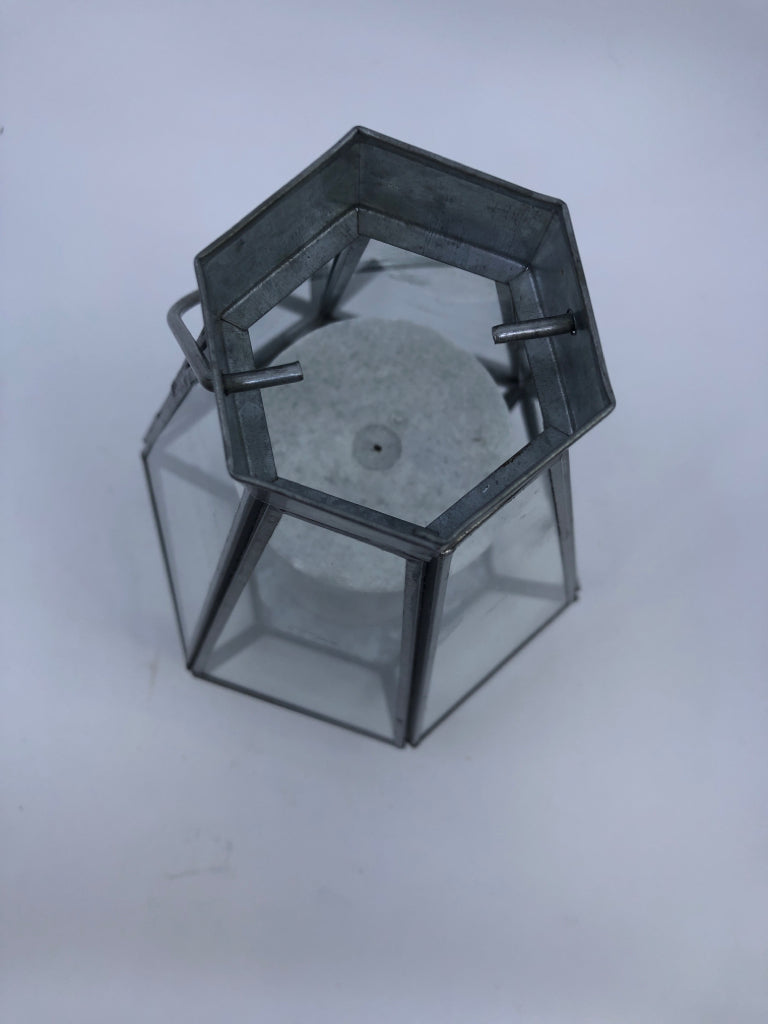 ABSTRACT GLASS METAL LANTERN W CANDLE.