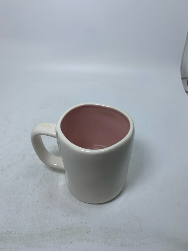 HEY GIRL PINK INSIDE MUG.