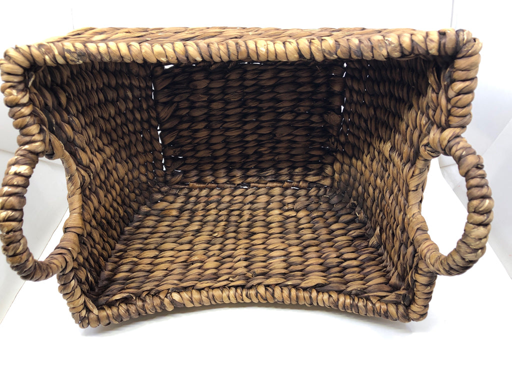 RECTANGLE WOVEN BASKET/TRAY.