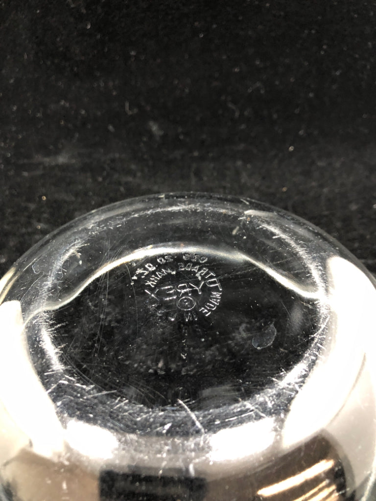 SM PYREX COVERED GLASS CASSEROLE DISH.