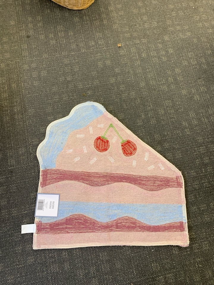 NWT CAKE RUG.