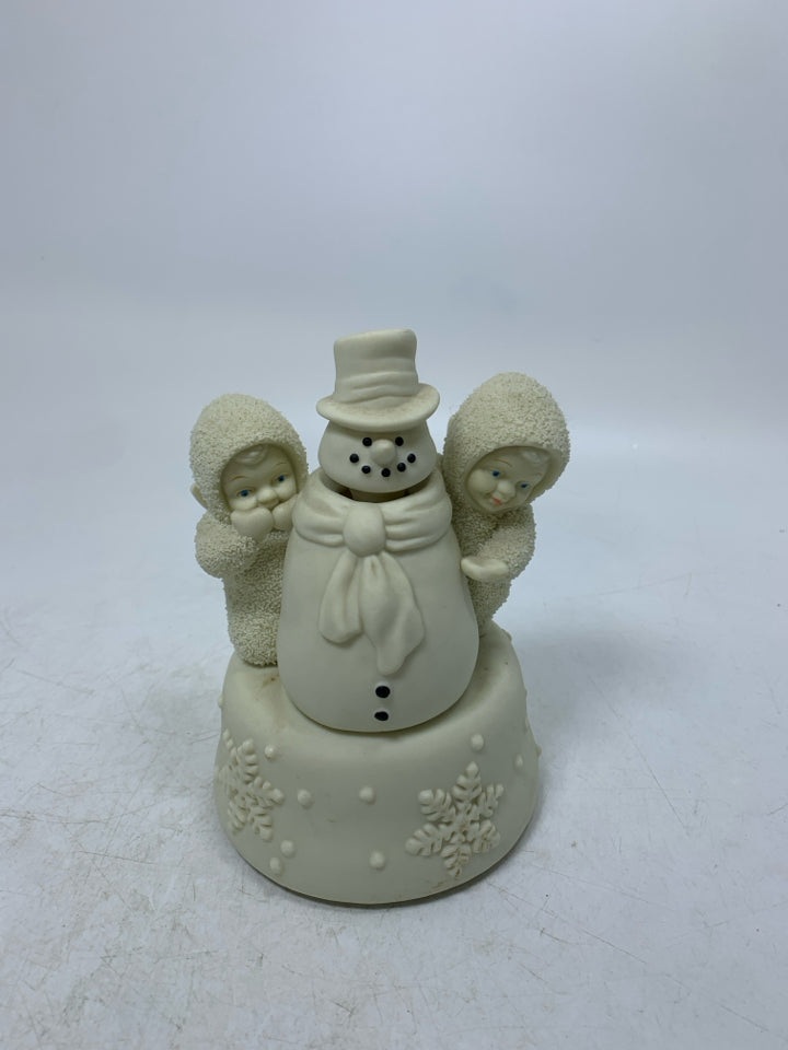BABIES HIDING BEHIND SNOWMAN MUSIC BOX SNOWBABIES.