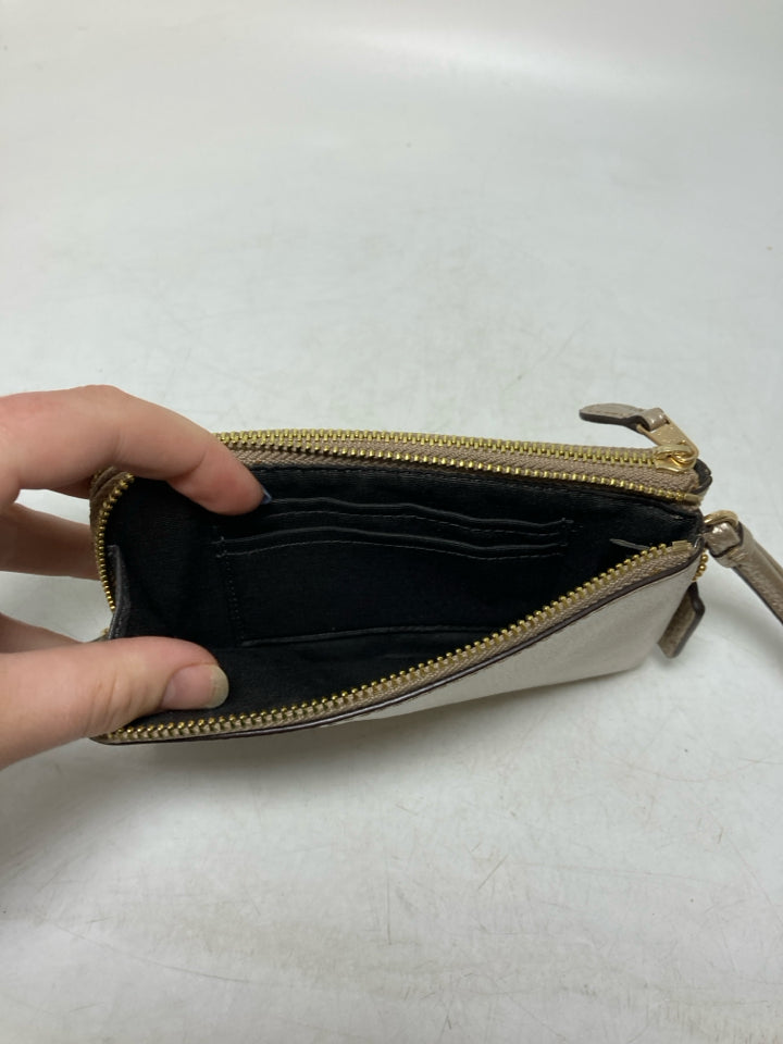 Coach Double Corner Zip Wristlet