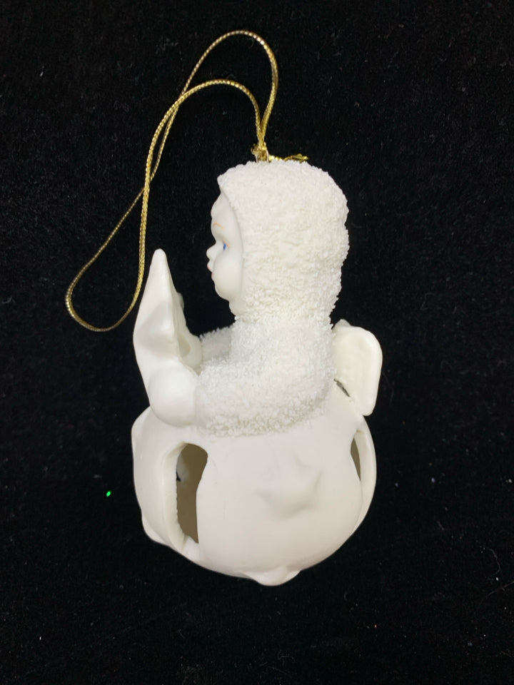 SNOWBABIES HOLDING A STAR BELL ORNAMENT.