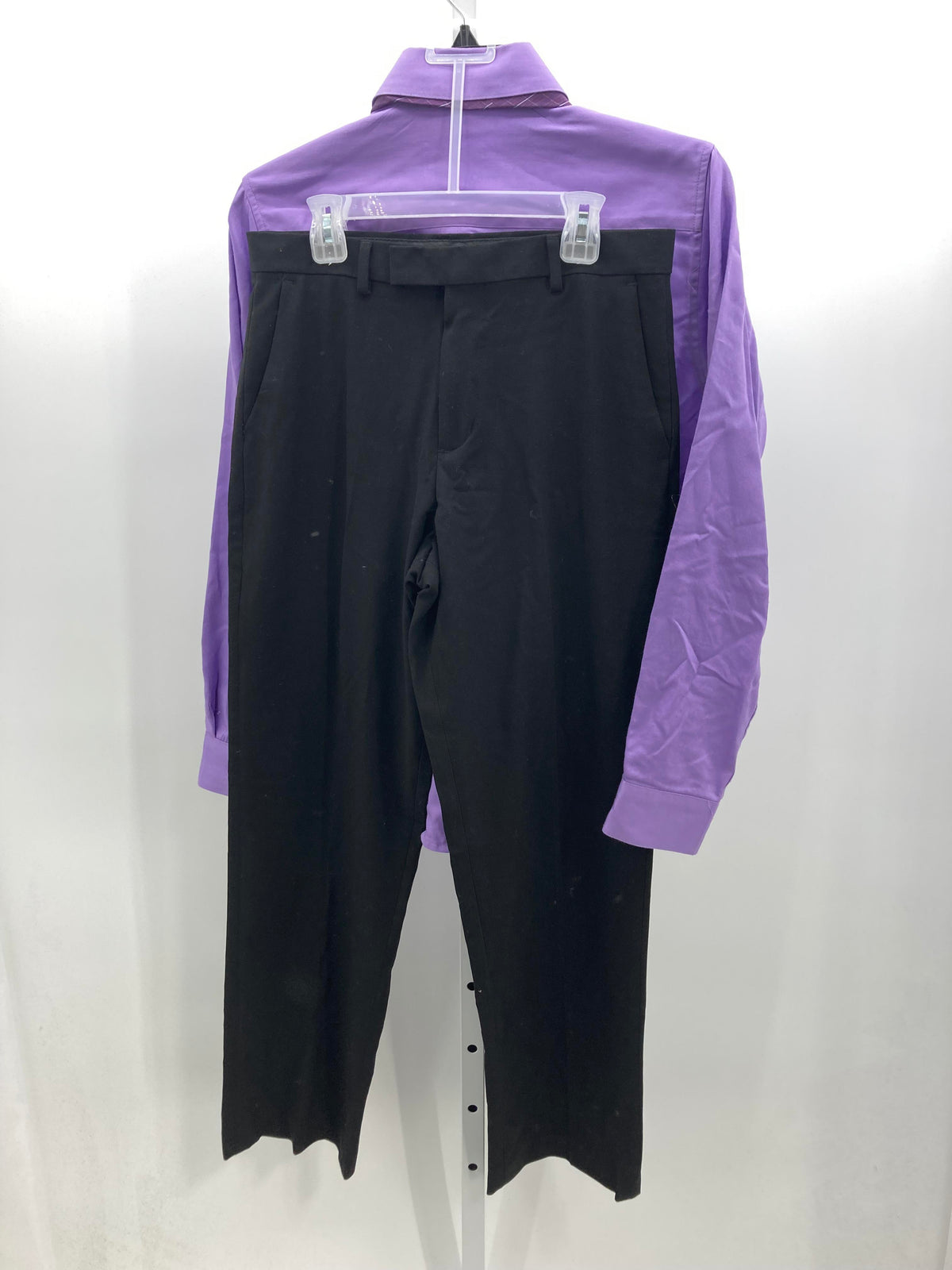 BTN DOWN SHIRT TIE AND BLACK TROUSERS