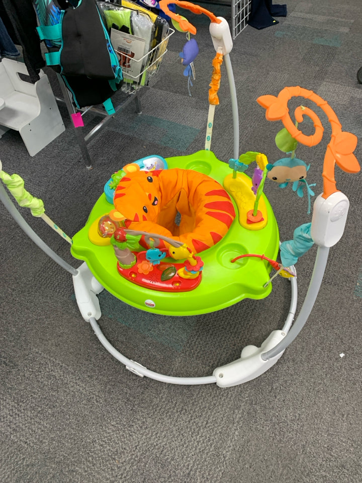Fisher-Price Roarin' Rainforest Jumperoo - Infant Activity Center with Music, Li