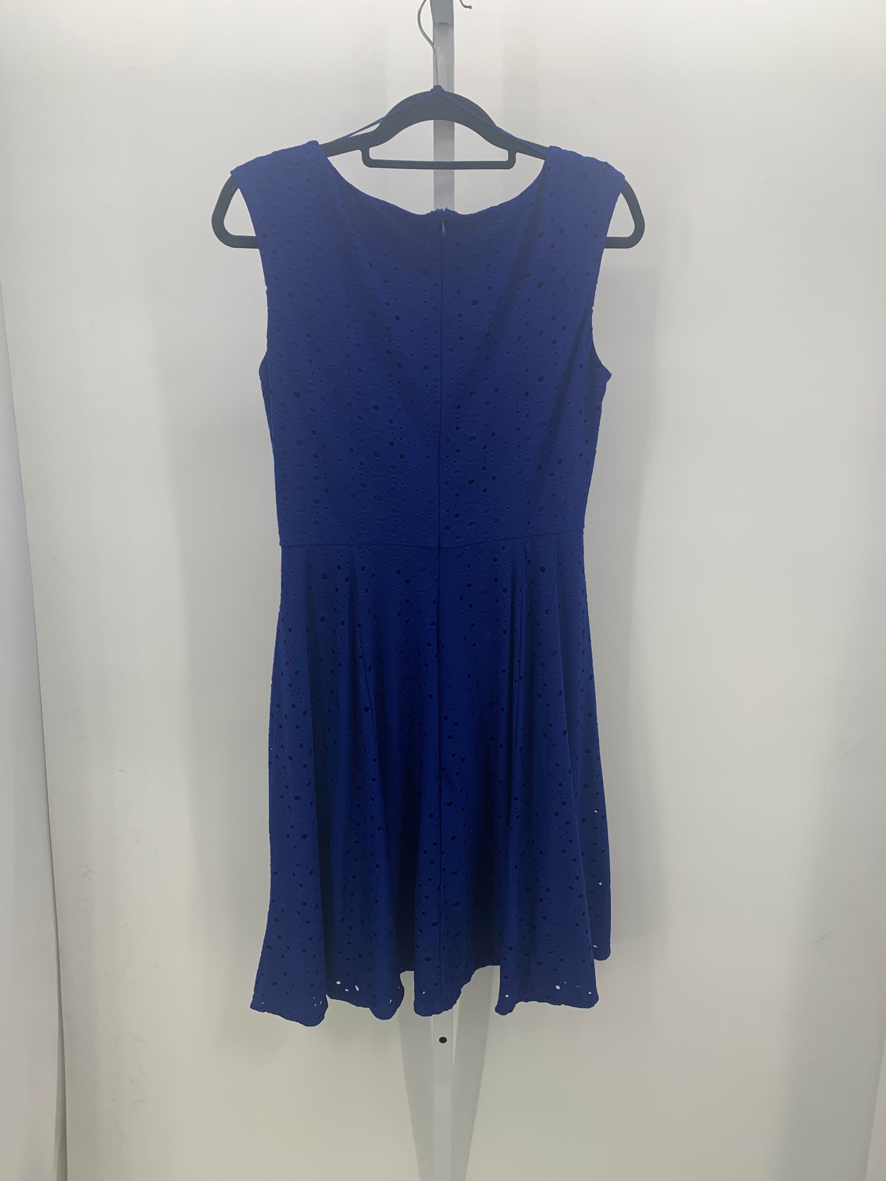 London Style Size 10 Misses Sleeveless Dress