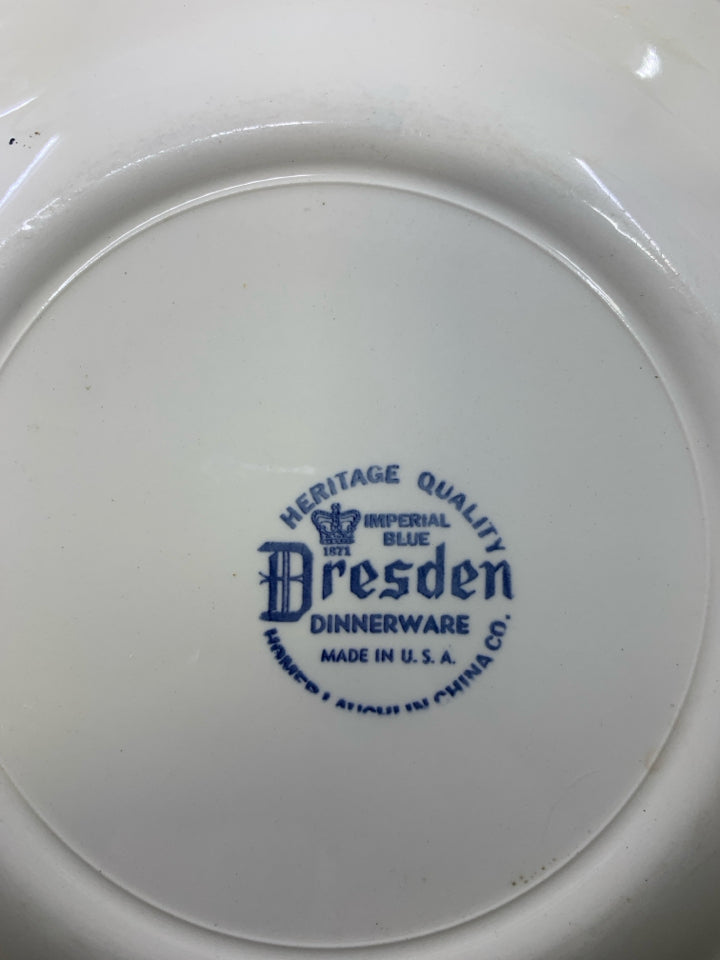 4 WHITE W/ BLUE FLOWERS DINNER PLATES.