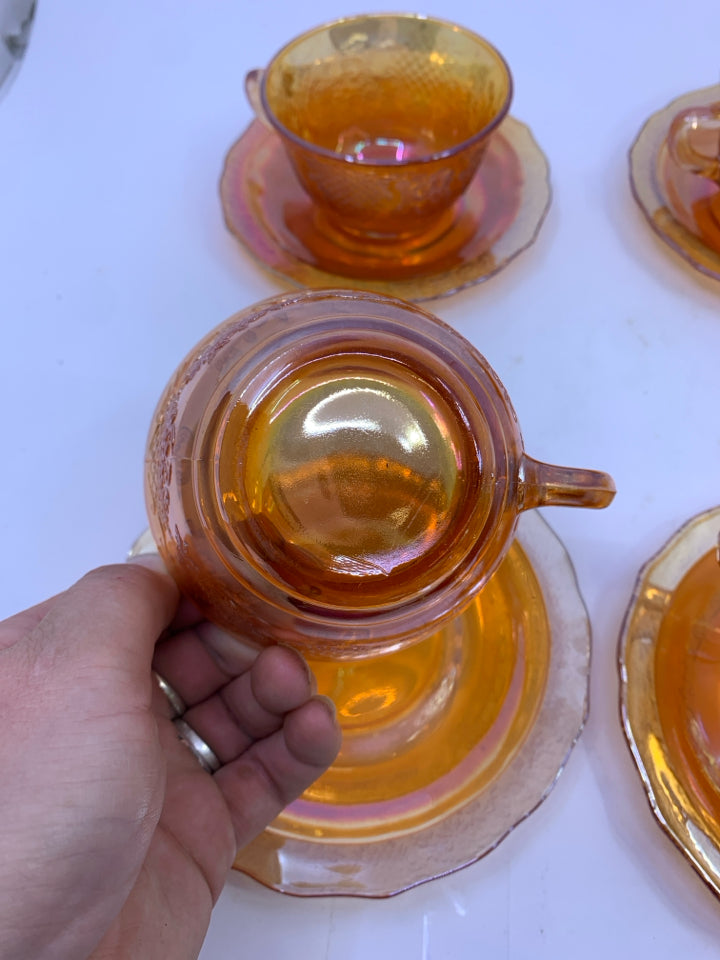 10 PC VTG ETCHED CARNIVAL GLASS 5 CUPS + 5 SAUCERS.