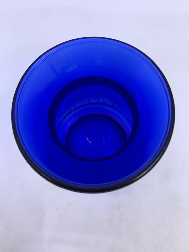 COBALT BLUE LOOP PATTERN GLASS VASE.
