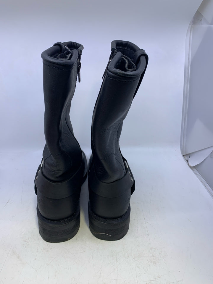 Size 10 Young Men's Boots