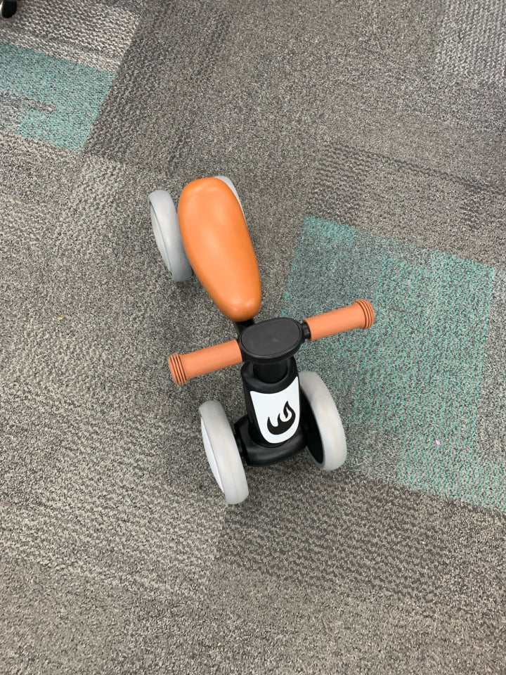 Gamfeiny Balance Bike