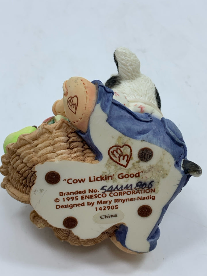 MARY MOO COW LICKIN GOOD.