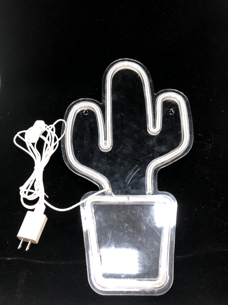 LED LIGHT UP CACTUS.