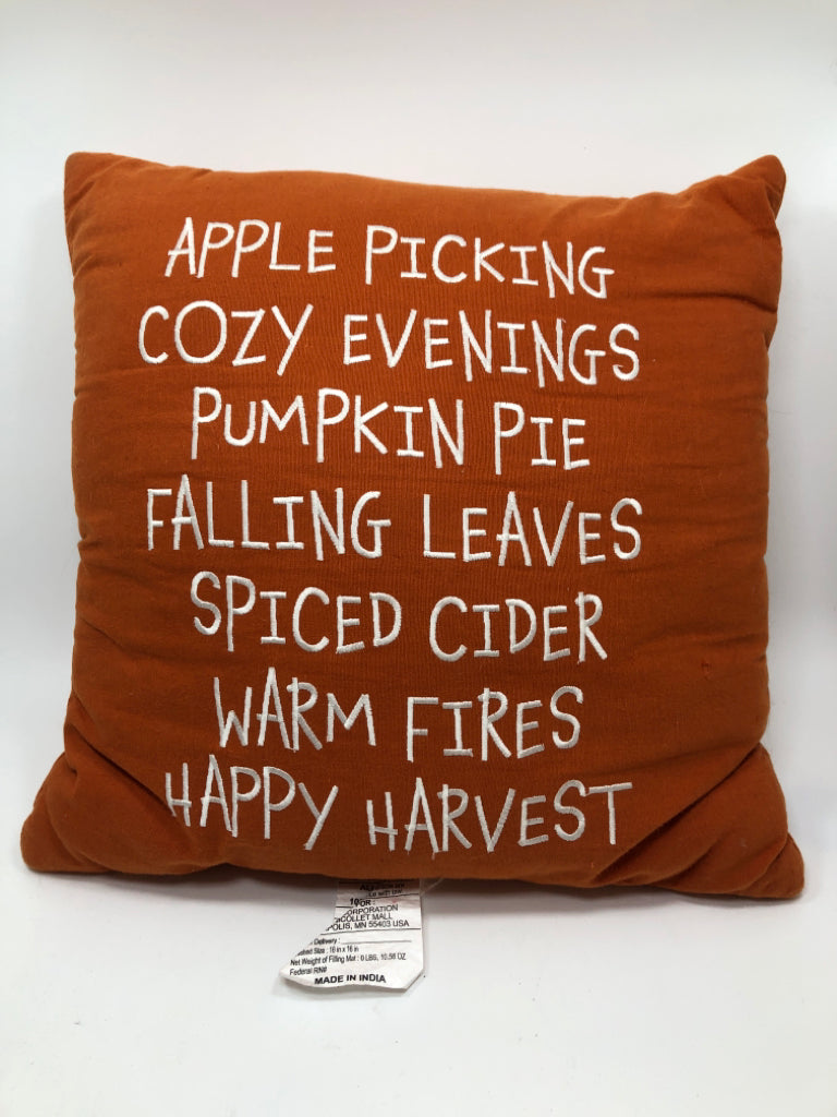 ORANGE ACCENT PILLOW "APPLE PICKING".